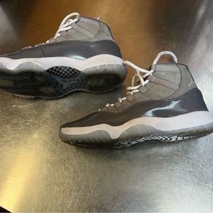 Air Jordan 11 Cool Grey Size 8y